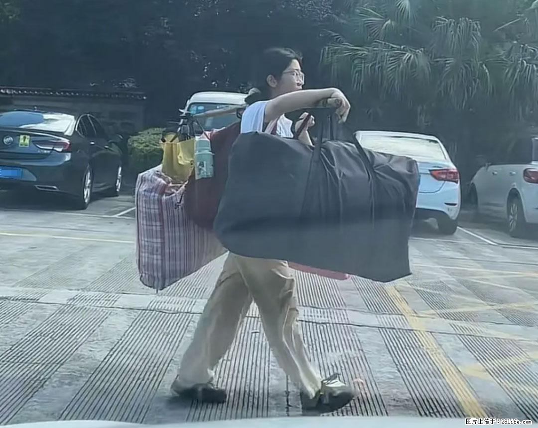 全网追的“扁担女孩”，找了一份暑假工，时薪12元 - 温州生活资讯 - 温州28生活网 wz.28life.net