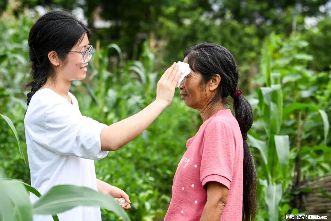 全网追的“扁担女孩”，找了一份暑假工，时薪12元 - 温州生活资讯 - 温州28生活网 wz.28life.net